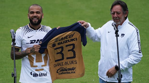 39 yaşlı Alveşin yeni klubu müəyyənləşdi