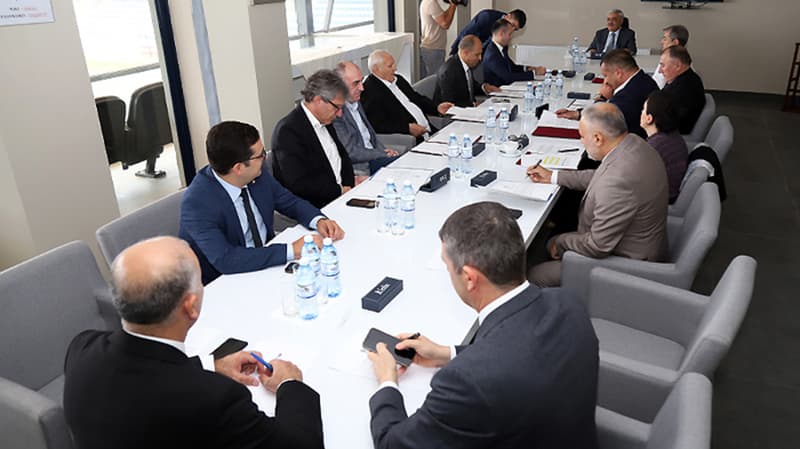 Premyer Liqada, Birinci və İkinci Divizionda komanda sayı müəyyənləşdi