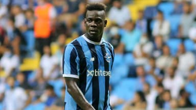 Balotelli avtomobili ilə qəza törətdi, xəstəxanalıq oldu (VİDEO)
