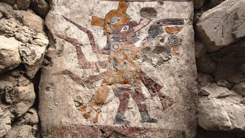 Arxeoloqlar qədim Peru qadın liderinin taxt otağını tapdı (FOTO)