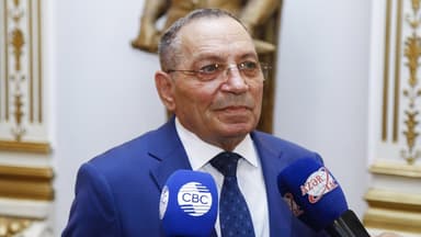 Konstitusiya Məhkəməsinin hakimi təqaüdə göndərildi