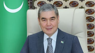 Qurbanqulu Berdiməhəmmədov Azərbaycana gələcək