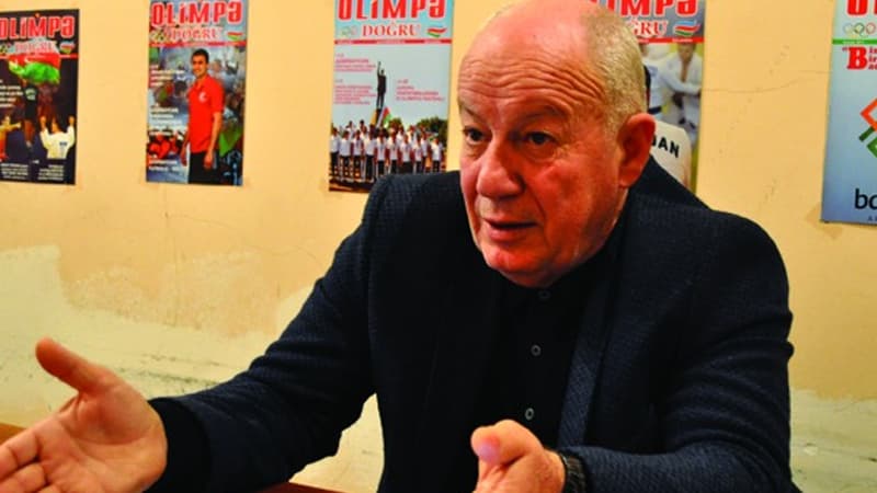 Keçmiş vitse-prezident: "Onu heç Özbəkistanda tanıyan yoxdur" (VİDEO)