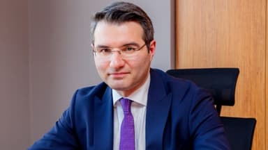 Fərid Məmmədov müşavirini işdən çıxardı (FOTO)