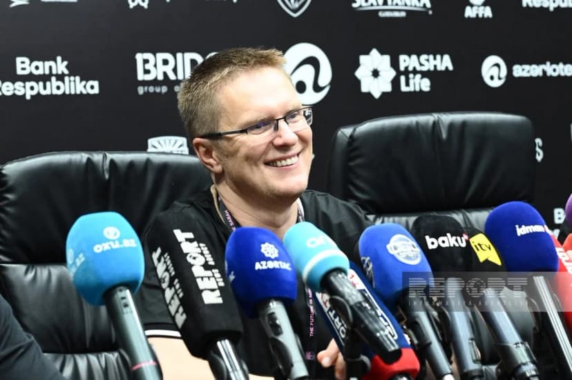 Valdas Dambrauskas: "Futbolçularımla fəxr edirəm"