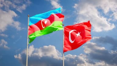 Azərbaycanı hədəfə çevirmək çıxış yolu deyil (ŞƏRH)