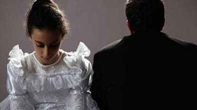 İranda qızlar: Yoxsulluq, erkən nikah və zorakılıq mühasirəsində keçən uşaqlıq