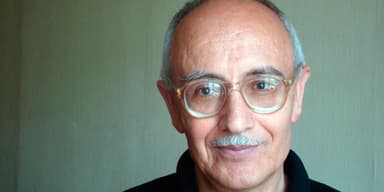 Tay-tuşum Rafiq Tağı...