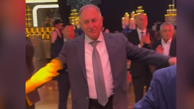 Generallar Şükür Həmidovun qızının toyunda rəqs etdilər (VİDEO)