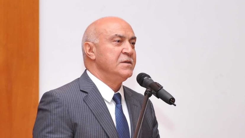 Prezident Valeh Ələsgərovu təltif etdi